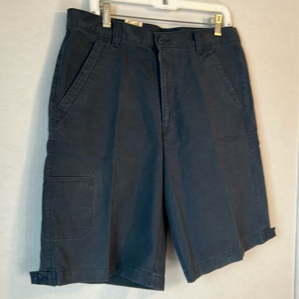 NWT Dockers Relaxed Fit Cell Phone Pocket Standard Length Blue Shorts Size W34